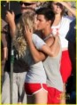 /album/taylor-swift/taylor-lautner-and-taylor-swift-kiss-jpg/